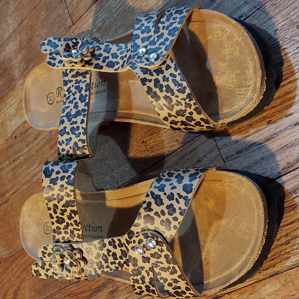 Shoes - Picture 1 of 7